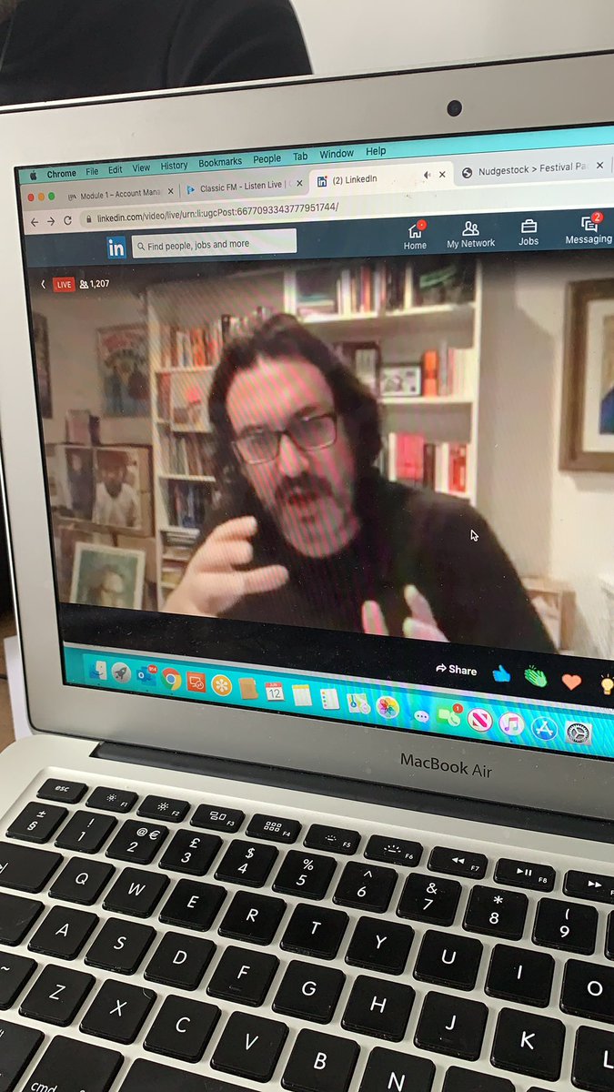 KatiesMAG's tweet photo. @adamferrier on @OgilvyUK #nudgestock2020 and why marketing science shows we shouldn’t obsess with consumers is so insightful and I love how it is a totally different pov to a lot of things I have read! 👏🏼 Brilliant! https://t.co/TCXOKKfP1h