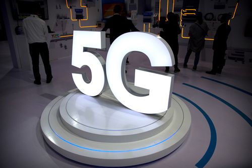 Organisationen können mit #5G-Campusnetzen betriebseigene Mobilfunk-Infrastrukturen aufbauen. Einen guten Überblick über die Chancen und den technischen Aufbau gibt diese Roadshow: httpslink.com/02cf26112ea8