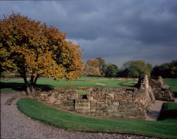BhamMuseumsHire's tweet photo. Did you know?
Weoley Castle is the oldest standing part of Birmingham &amp; belonged to the Lords of Dudley who used the extensive grounds for hunting. It is actually a Medieval moated manor house, not technically a castle #FridayFact #interestingfacts #museums #medieval https://t.co/sEqsStVQPl