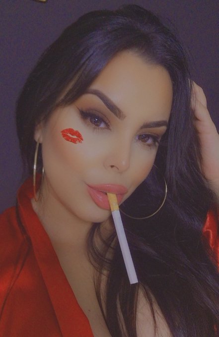 I love my job ☺️🚬 https://t.co/rVhMUR89UV https://t.co/55Jwn8n1gb<a href="/tag/curvy"class="tags"><span>#curvy</span></a><a href="/tag/smoking"class="tags"><span>#smoking</span></a><a href="/tag/fetish"class="tags"><span>#fetish</span></a><a href="/tag/roleplay"class="tags"><span>#roleplay</span></a><a href="/tag/vlog"class="tags"><span>#vlog</span></a><a href="/tag/femdompov"class="tags"><span>#femdompov</span></a>