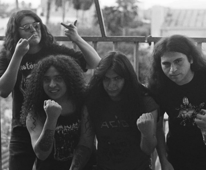 Metalitalia's tweet photo. Messico: band vandalizza un cimitero e viene cacciata dalla casa discografica (video) #THUNDERSLAVE - https://t.co/Pb1U5D5xYy https://t.co/kjwUmeOm2W