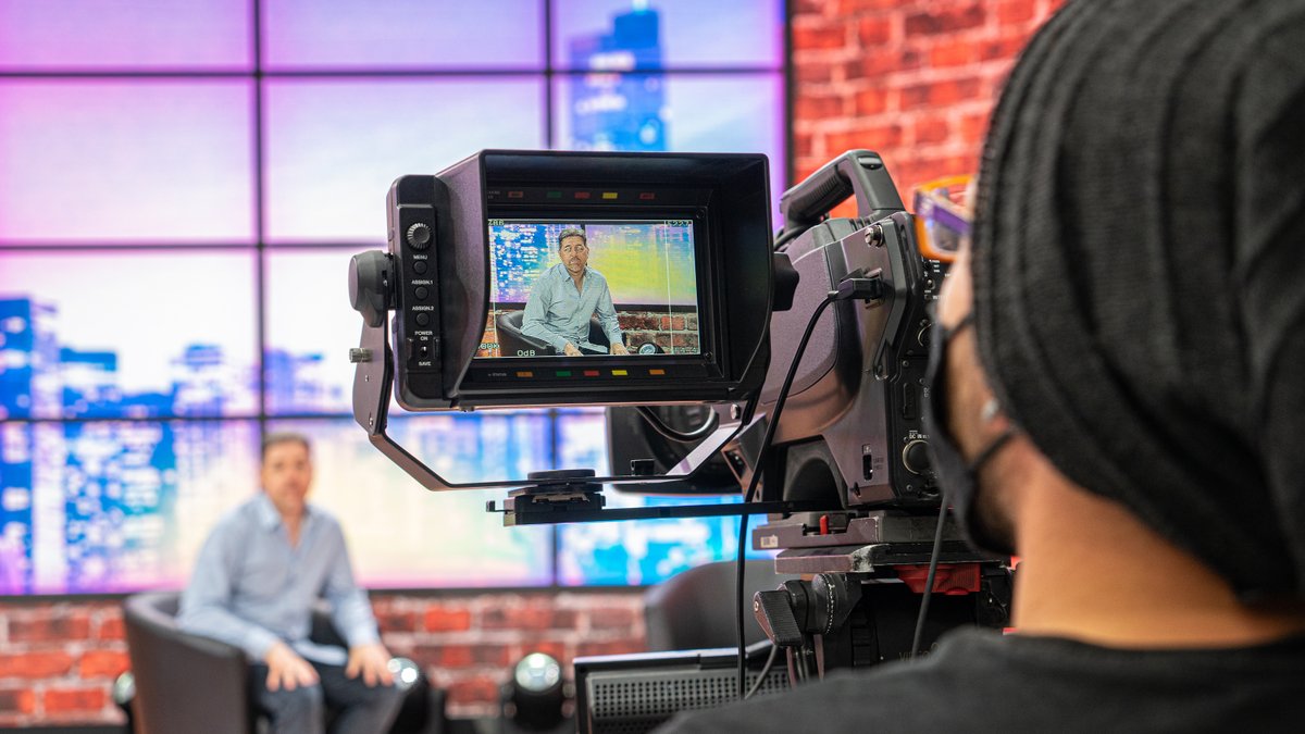 This week, we launched our fantastic #online studio space. For those of you that missed the live stream, feel free to take a look... youtube.com/watch?v=39M_tK…

#eventprofs #tvstudio #onlinestudio #meetingsandevents #onlineevent #livebroadcast #eventtech #meetingprofs