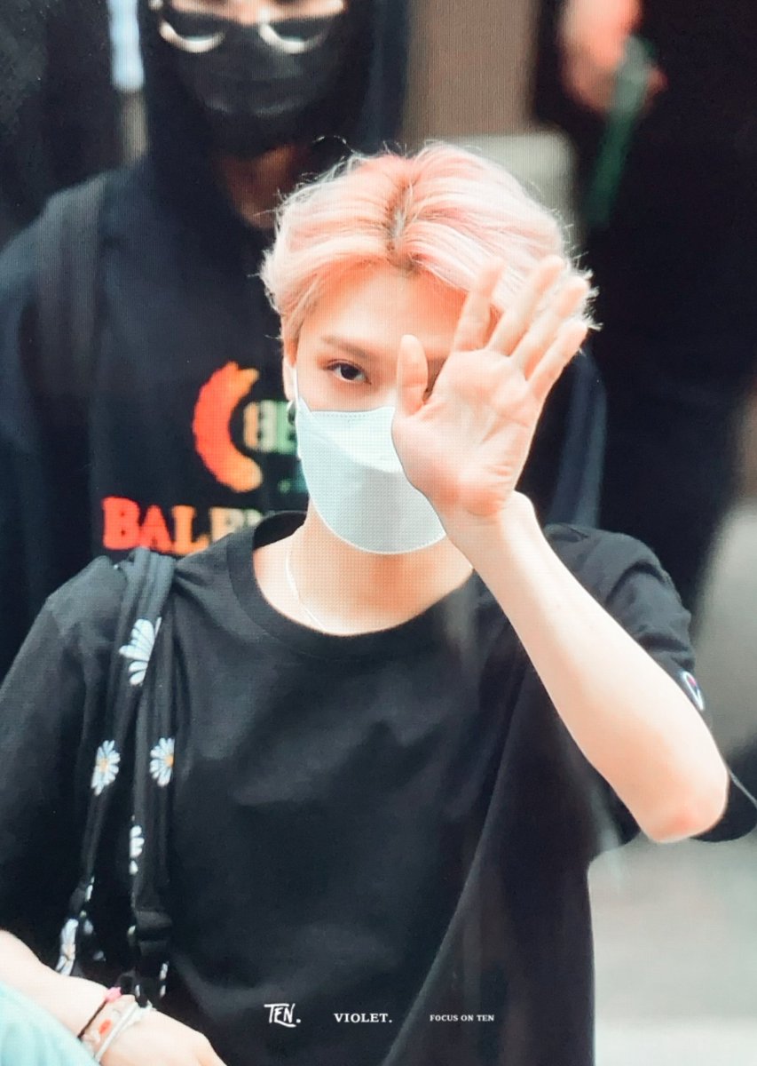 𝐕𝐢𝐨𝐥𝐞𝐭 tweet media