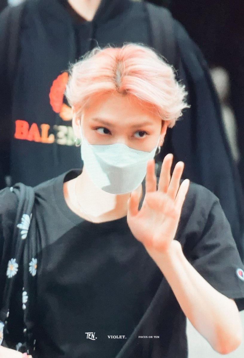 𝐕𝐢𝐨𝐥𝐞𝐭 tweet media