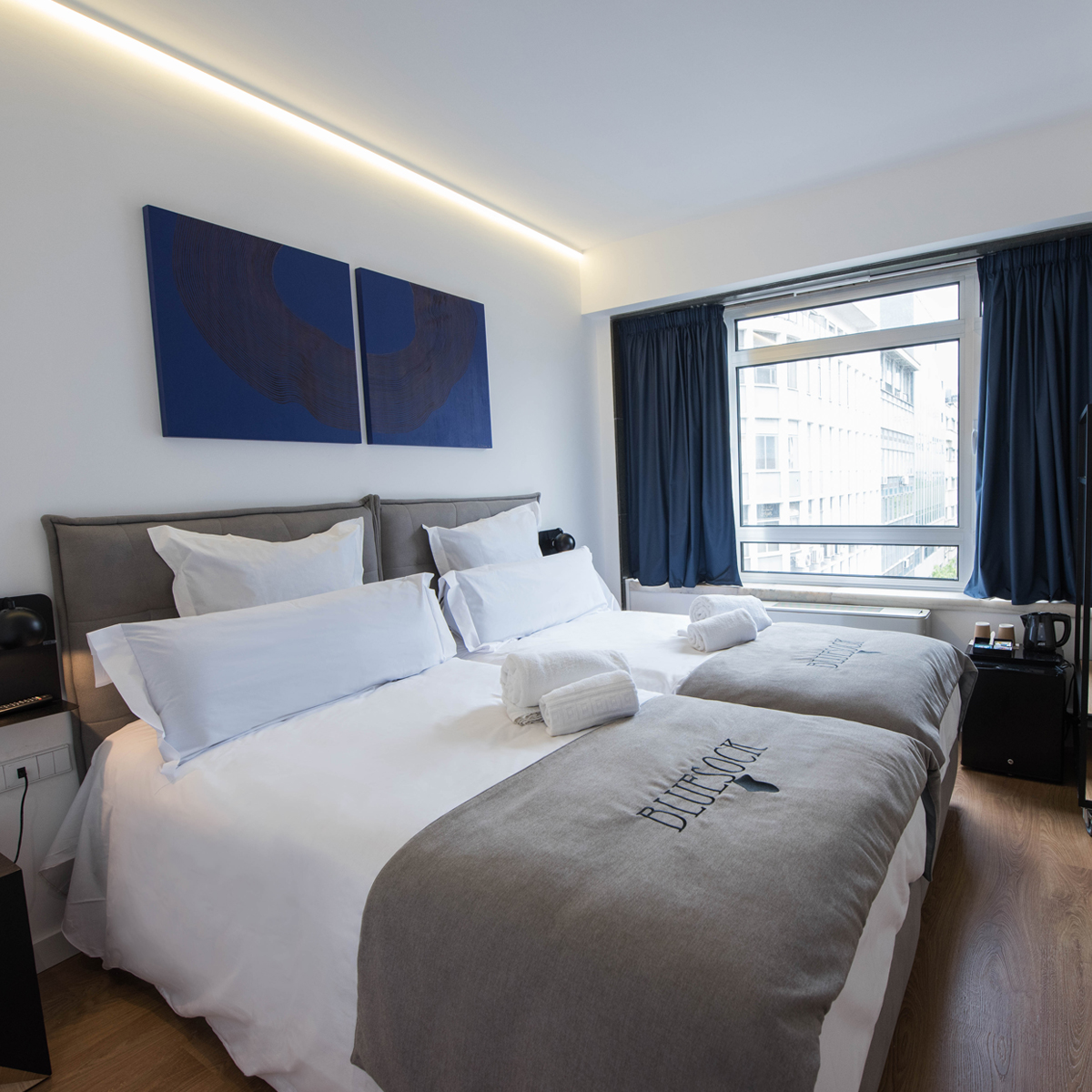 bluesockhostels's tweet photo. We continue to show you cool private rooms that you can choose to make your return to Bluesock Hostels. Book now at https://t.co/3OHMzosWYp and enjoy 20% discount plus free cancellation. #BluesockWithYou https://t.co/2txPiV2RfD