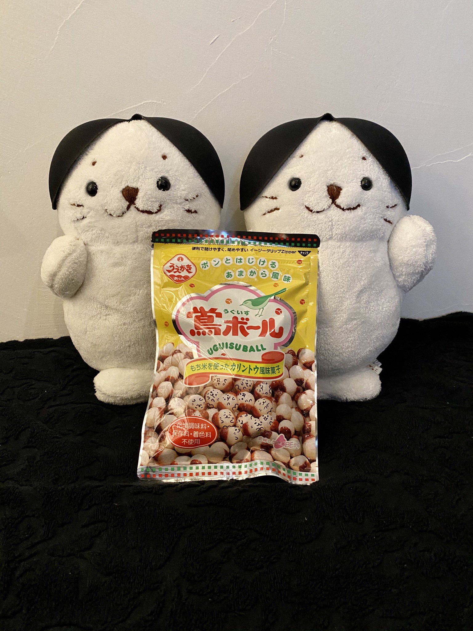 ガッチリカ 鶯ボール 関西地域のお菓子と知ってしまったので 全国の皆さんに広めたい 茶色いところはカリッと 白いところはふわっと あましょっぱさがクセになる素朴な味わいです しろたん 鶯ボールの鶯ボールたんもご覧ください T Co