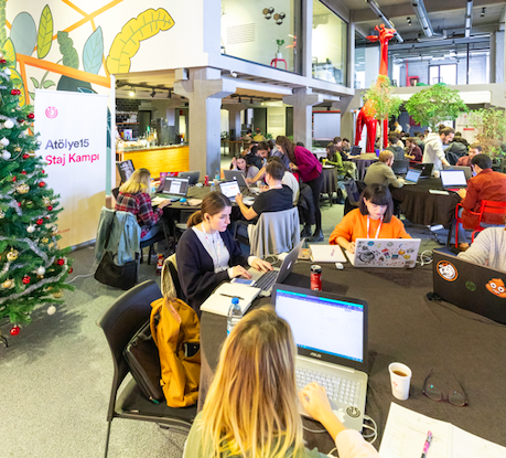 Atolye15's tweet image. Hi all 😊 We want to let you know that with a bigger event soon enough, the bootcamp will be back! But now, due to the circumstances we have been facing, our applications are being made from our website for a while. 
Check out 👉 atolye15.com/career

#atolye15 #internbootcamp