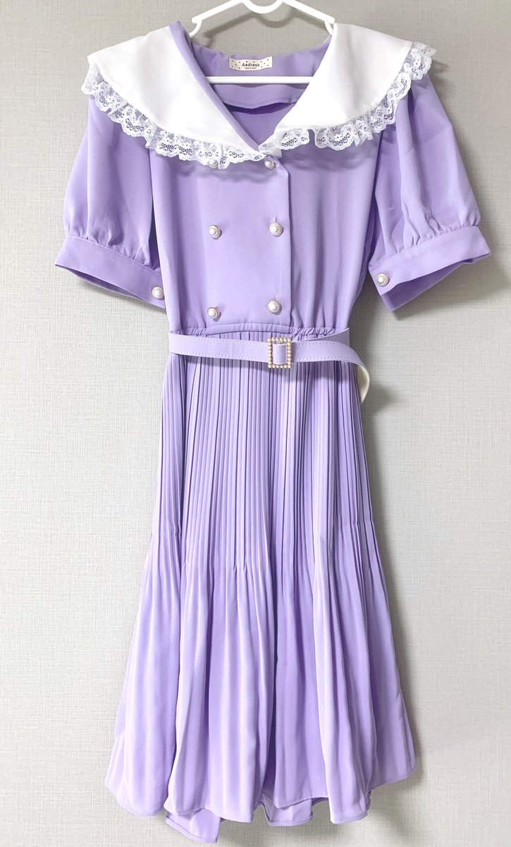 本田ユニ 全部かわいいんだけど特にこのワンピースが良すぎて 韓国ワンピース にしては丈が長め 160cmの私で少し膝上くらい で襟元フリフリ 私の顔には少し甘すぎる感じもあるが気にしないで着まくる