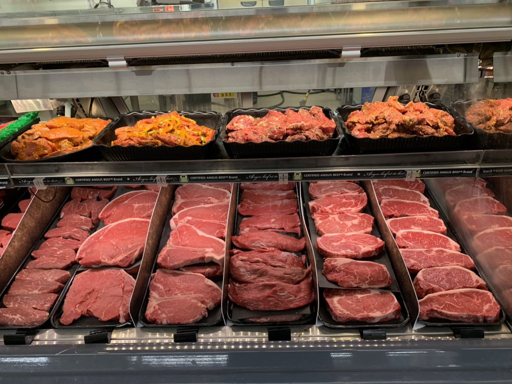 MsGrocer185's tweet photo. Full service meat counter back open ! https://t.co/IUFUlgWnOG