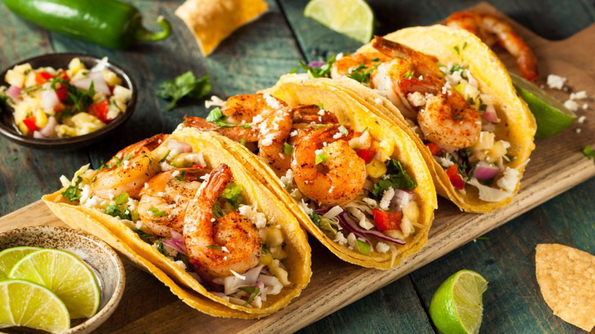 IrelandAMVMTV's tweet photo. In the kitchen, the perfect recipe for a Summer BBQ, if the weather ever decides to play ball again! There's Sweet Chili Prawn Tacos for lunch with @Charlothechef #IrlAM https://t.co/4otETS17jF