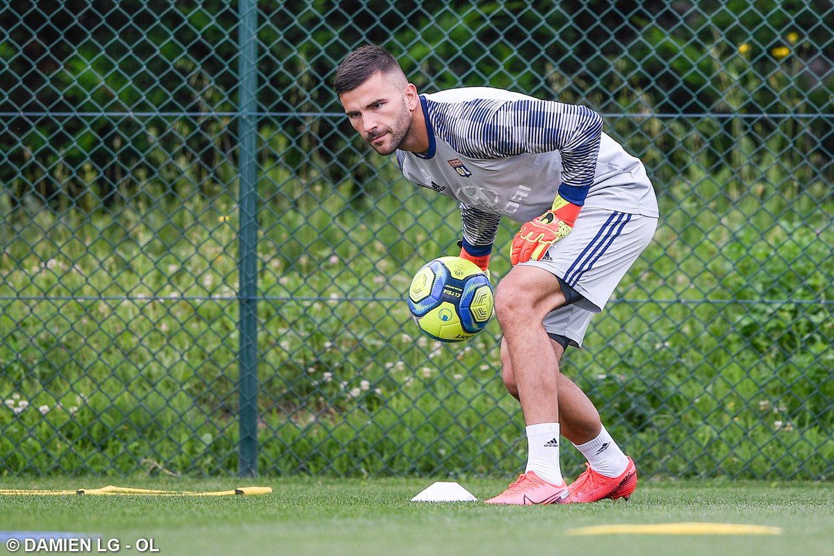 OL's tweet photo. Team Gardiens 👐 
#Goalkeepers https://t.co/HUh4YIGddA