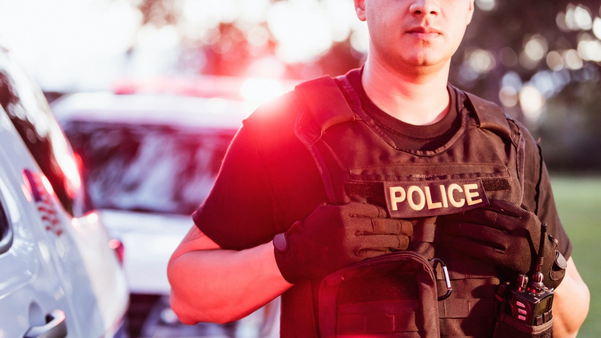 Watch Company Releases Powerful Pro-Police Ad Amid Anti-Police Climate dlvr.it/RYVBjS