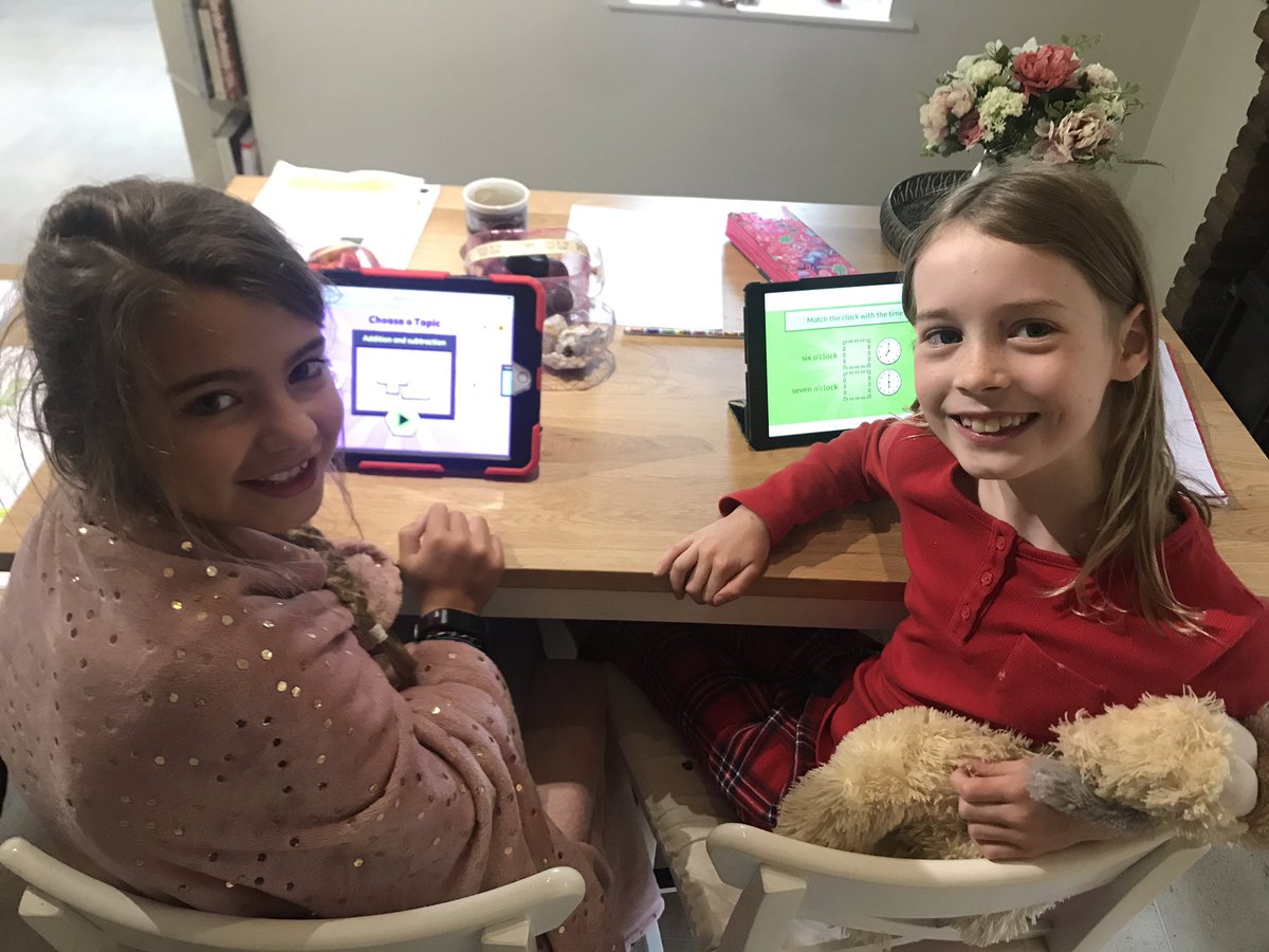 AlisonFrance9's tweet photo. @EGPA_Y2 Annie is doing karate cats with her step sister today x https://t.co/9YGvUdQDl5