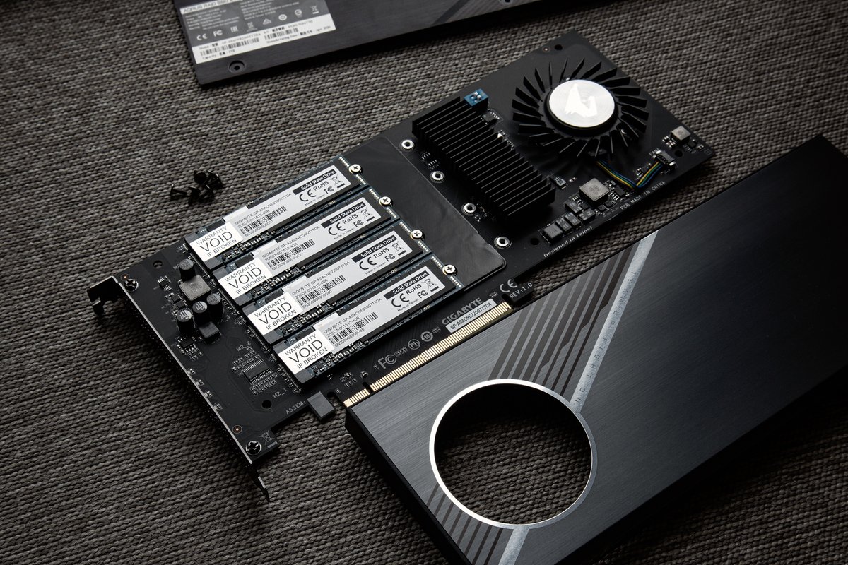 GIGABYTE_DE's tweet image. AORUS RAID SSD 2TB 💪😀 

gigabyte.com/Solid-State-Dr… 

#SSD #RAIDSSD #AORUSSSD #aorus #gamingcomputer #gamingpcbuilds #pcparts #computerhardware #computerparts #gamingpcs #aorusgaming #pcgamingsetups #pcgamerlife #gamingpcsetup #pcgamingworlds #teamupfighton #pcgamingbuilds