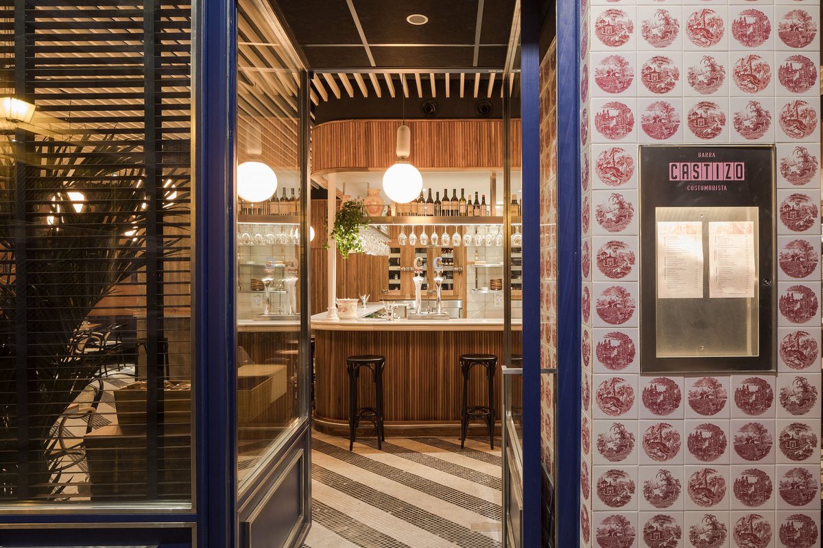 [ OPEN ] Bienvenidos, de nuevo, al renacer de la barra costumbrista. ¡TE ESPERAMOS!

#BarraCastizo #Sevilla #Tapas