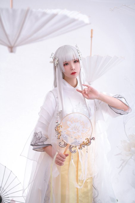 コスプレイヤー爱老师_PhD のTwitter画像73