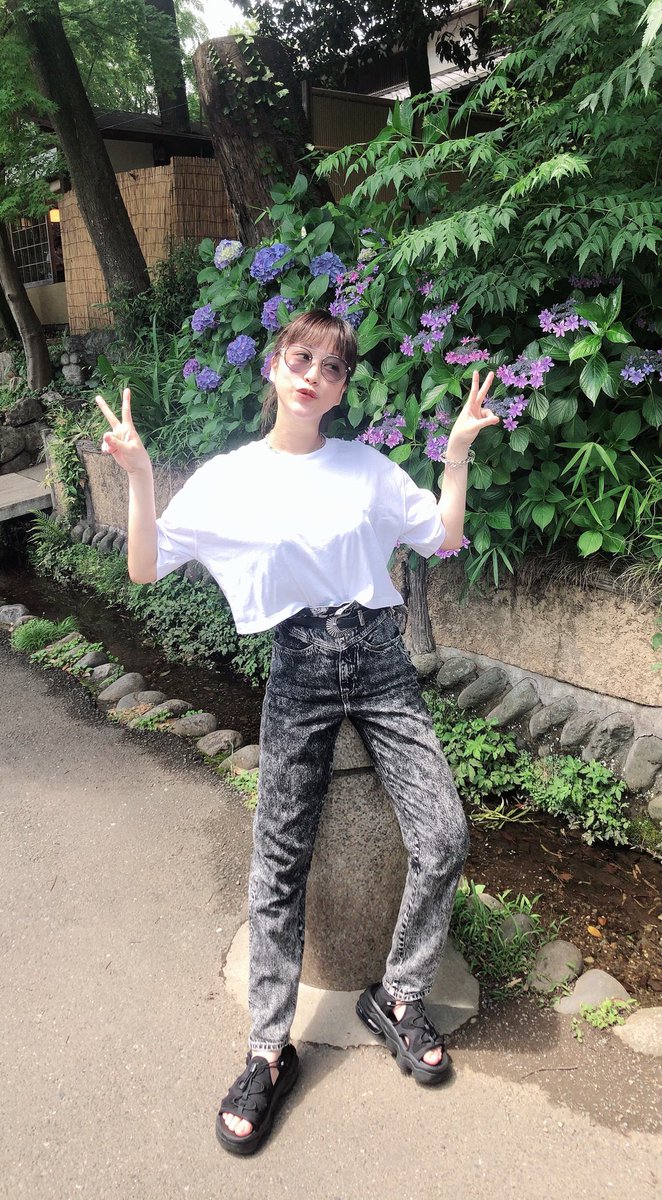 深大寺にお参り👏🏻👏🏻
昨日から梅雨入りってきーてたけど、今日は晴天でした。日焼け止めも化粧もしてない自分を殴りたい。