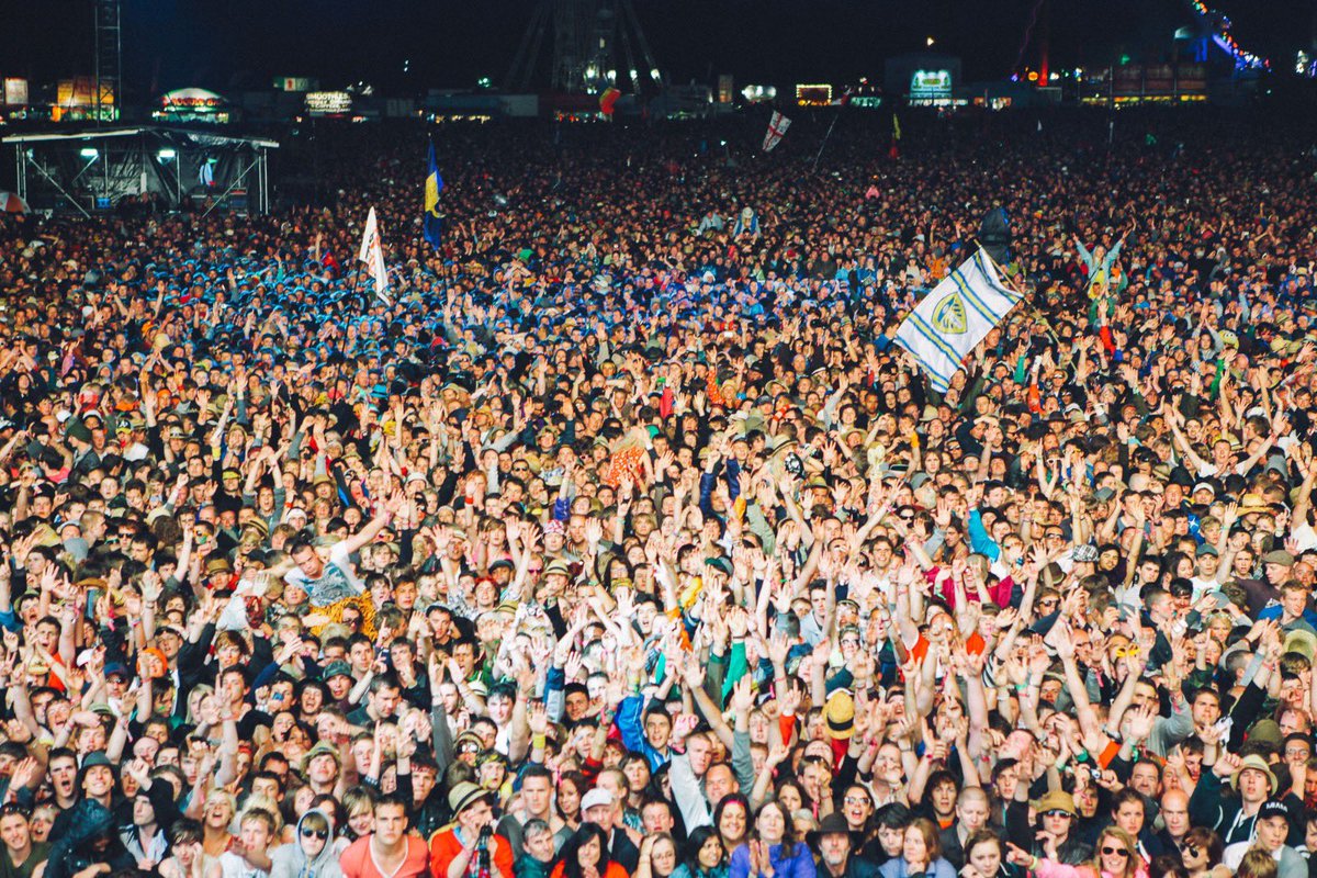 KaiserChiefs's tweet photo. As we're looking forward to returning to @IsleOfWightFest for #IOW2021, here's a throwback to #IOW2011! Can anyone spot themselves? #peanutpics #lufc https://t.co/LOR2NfRa19