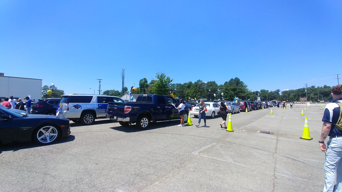 VHS Science NHS and STEM Club tweet media