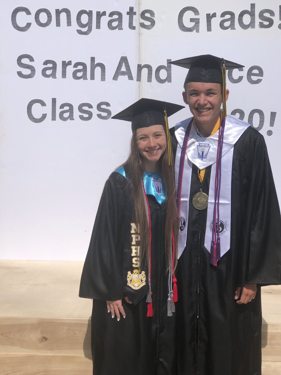 mrsmalindayoung's tweet photo. Congratulations to my beautiful, intelligent &amp; sweet nextdoor neighbor, Sarah and her bestie, Jace! These two just graduated via a “drive through” at NPHS and said “they did a beautiful job”! Our community is better with these two in it! @NPPrincipal11 @NPProwler https://t.co/YlgUDZmbtM