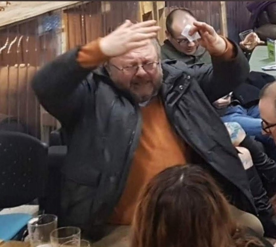 Moving on. This time it's  @jamesksowerby on  #AFriendaDay.Keith (aka the beast of yeast) is a keen homebrewer, supports the funky side of beer & is the only person barred from the  @Rivvybrewtap I do like seeing Keith both in person & our little interactions on here. Top chap