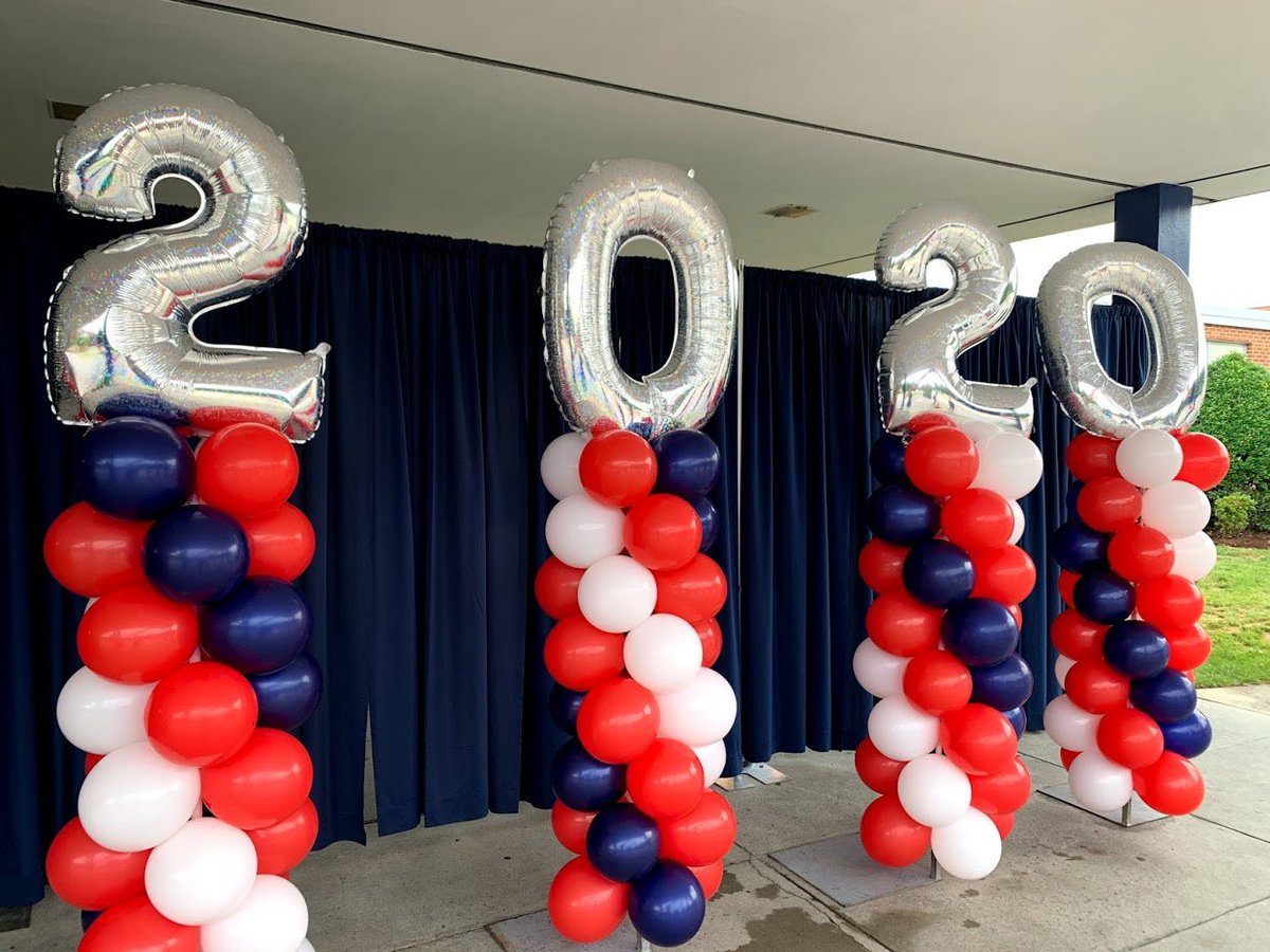 PrincipalJHS's tweet image. The 2020 JHS Graduation Celebration was truly a community event. Kudos to Mr. Boyce and to the JHS Graduation Committee for planning and executing a wonderful celebration. Most importantly, congratulations to the Class of 2020. You, indeed, graduated with options! ❤️🎓🚘💙