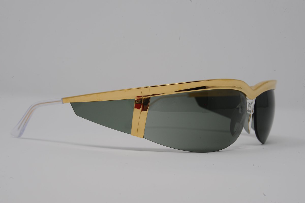 RenauldSunglass's tweet photo. We are now shipping the 24ct Renauld Mustangs https://t.co/LXtw5ye8Cf