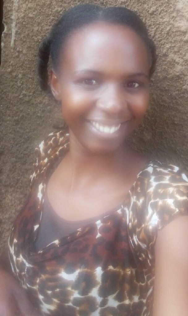 CareZziwa's tweet photo. Jojo here. She’d want to transform from this look to Afro Spring. #LockDownLookChallenge https://t.co/EDz41YRfur