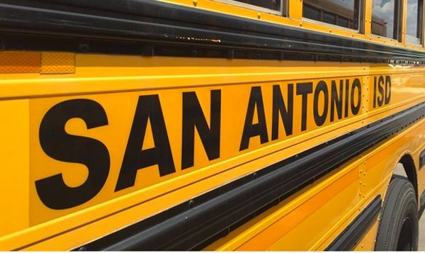 EdFocus's tweet photo. Groups Demand San Antonio Independent School District Rethink Funding for Campus Cops - San Antonio Current https://t.co/7PePFjOrzK https://t.co/x3RxQNK3Ko