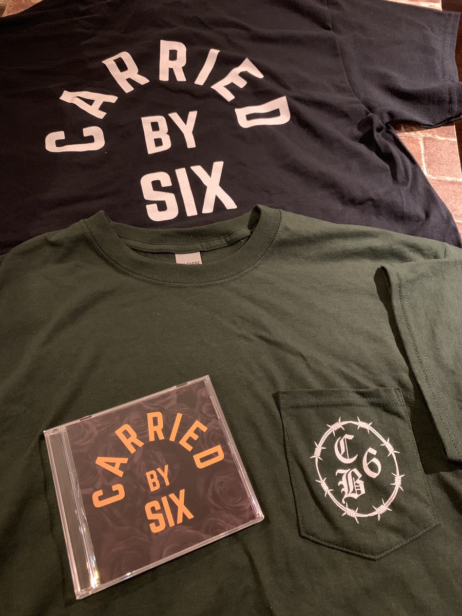 LIFELESS, MUSHMOUTH, FURY OF FIVE, TRAIL OF LIESのメンバーによるCARRIED BY SIXのCDが本日リリースにて胸ポケ付きのシャツコンボで入荷しています📦💿👕 LIFELESS, SHATTERED REALM, MERAUDER, DEATH THREAT等好きな人に聞いてほしいバンドです🔻retribution.ocnk.net/product/16397