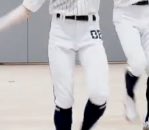 L1N_N0doubt's tweet photo. 아니 이마크 허벅지
처음엔 이랬는데
점점 근육 펌핑되더니 마지막엔 https://t.co/gqcmfKKHfz