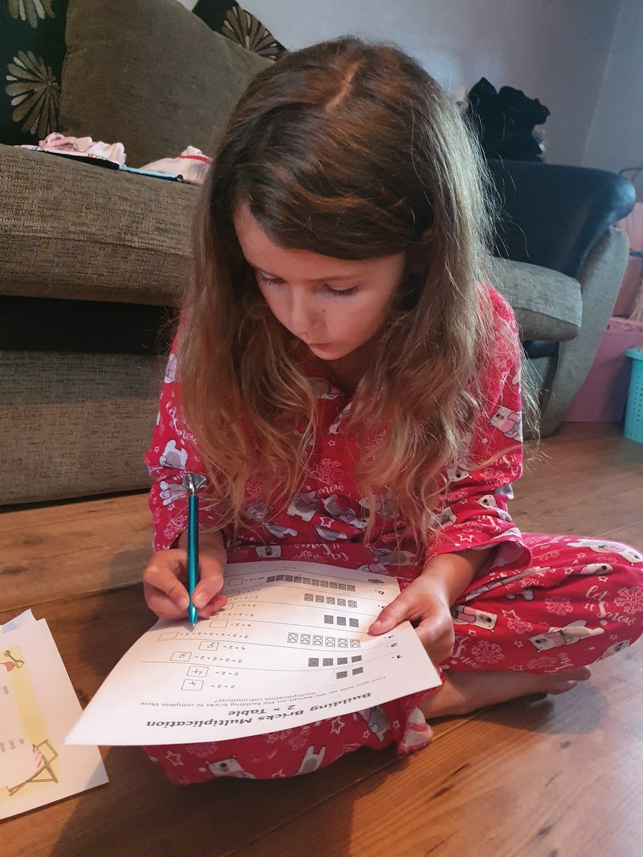 sh4n15's tweet photo. @athersleynp after many weeks of trying to get poppie to do a little work she finally cracked on and did 8 pieces with a little bit of colouring too https://t.co/z1VsiWPVWo