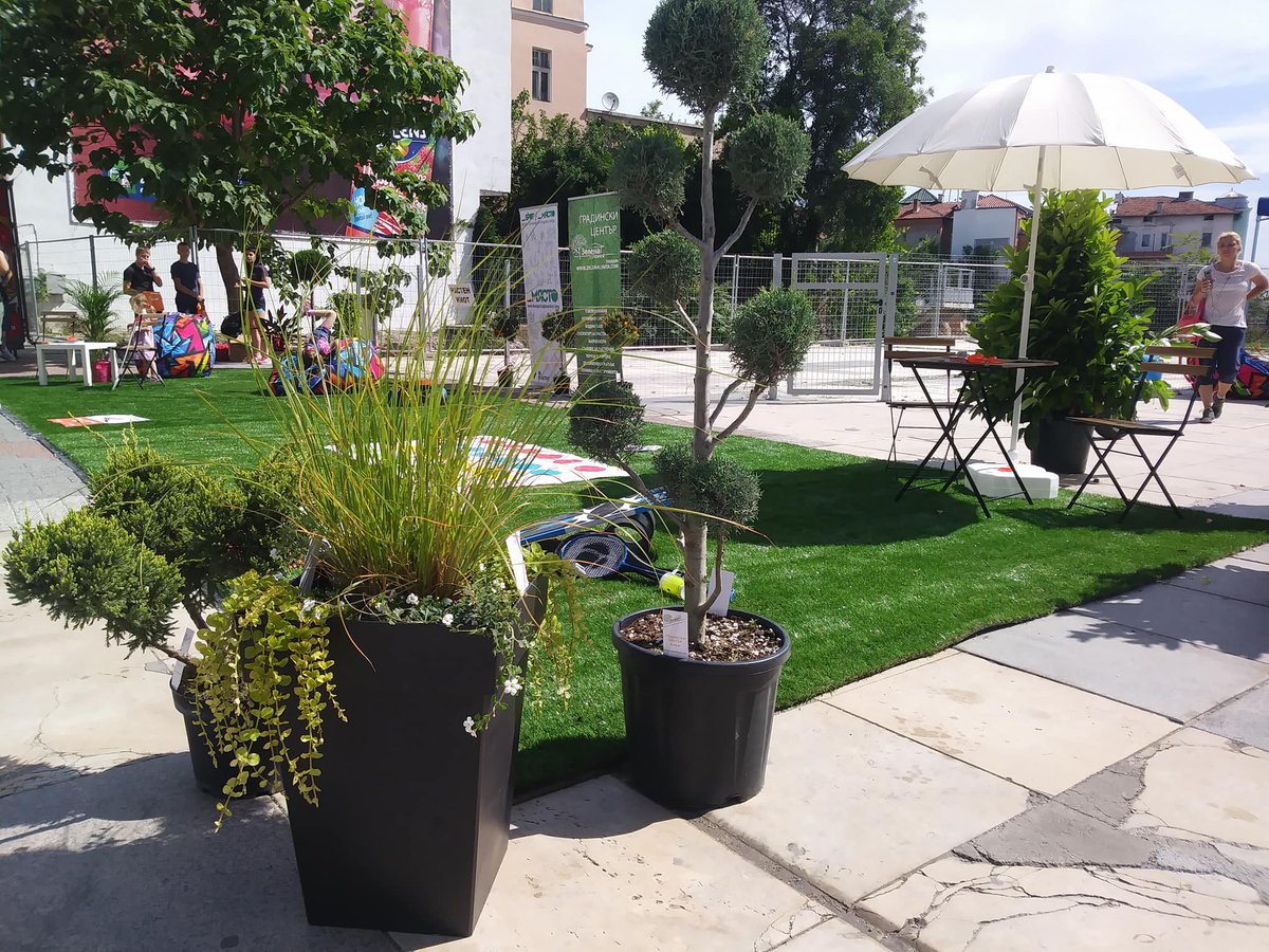 BGBEACTIVE's tweet photo. It is exactly 2 years ago that we tried out #PopUpPark in Plovdiv for more green areas and movement. The city has changed significantly and now has more facilities for sport. Isn't it a great motivation to continue @ISCA_tweet @StreetGames @tonillopp? #MovementSpaces https://t.co/IeanGlTEzL