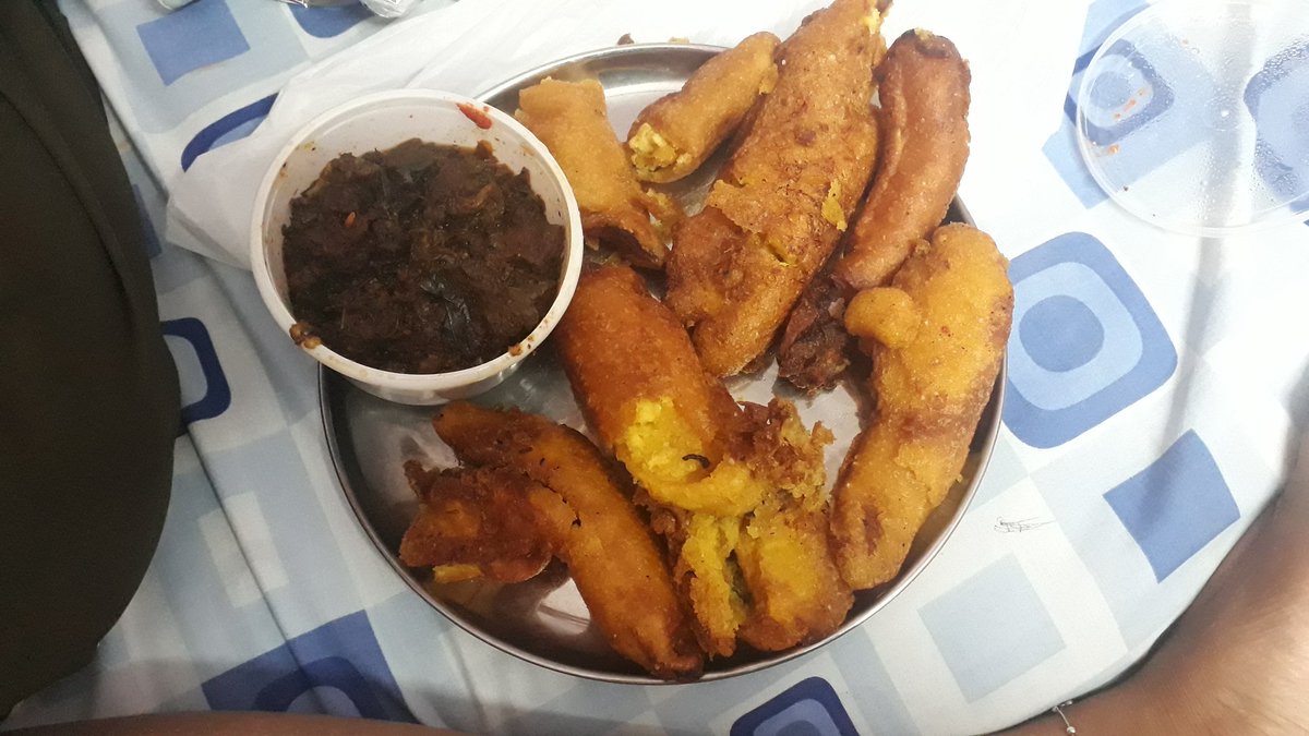 veni_ramachndrn's tweet photo. @AdeebMC Please, it goes well with pazham ppri and ghee rice as well https://t.co/xmN2RhmWn1