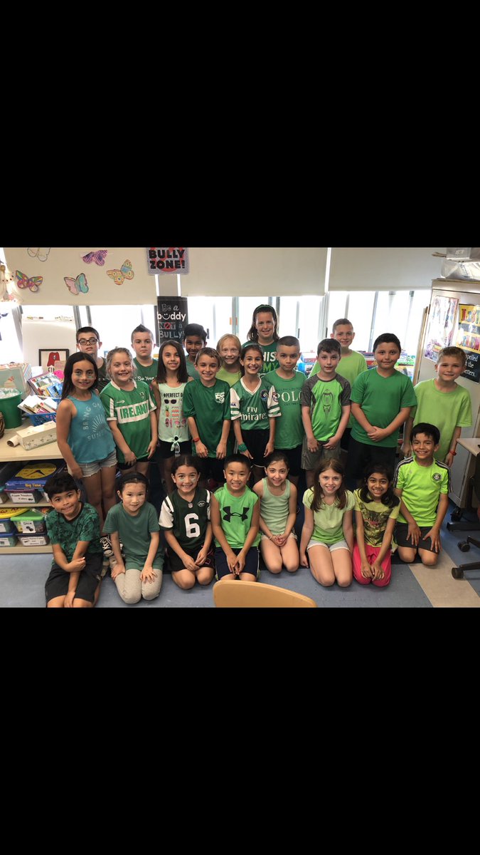 MsDeLace8's tweet photo. Happy Graduation to the Parkway Class of 2020. I’m very proud of you all. You were such a special class. Inquisitive, eager and determined.  I can’t wait to hear about all of your future endeavors @ successes! Enjoy your day! 🎉🎊🎈🎊🎉🎈🎈🎉 @emeadowschools @parkwayschoolem https://t.co/nQy79ZqFN5