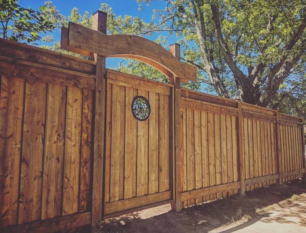 xtremeedeals's tweet image. Like if you plan on stepping up your gate game this summer. 👍 ⁣
⁣
You can find beautiful gate inserts at xtremeedeals.com. Free shipping across all USA!
⁣
📸@nuvoiron⁣
⁣
#gateinsert #fencedesign #frontgate #postcaps #fence #gates #homeimprovement #entrydesign