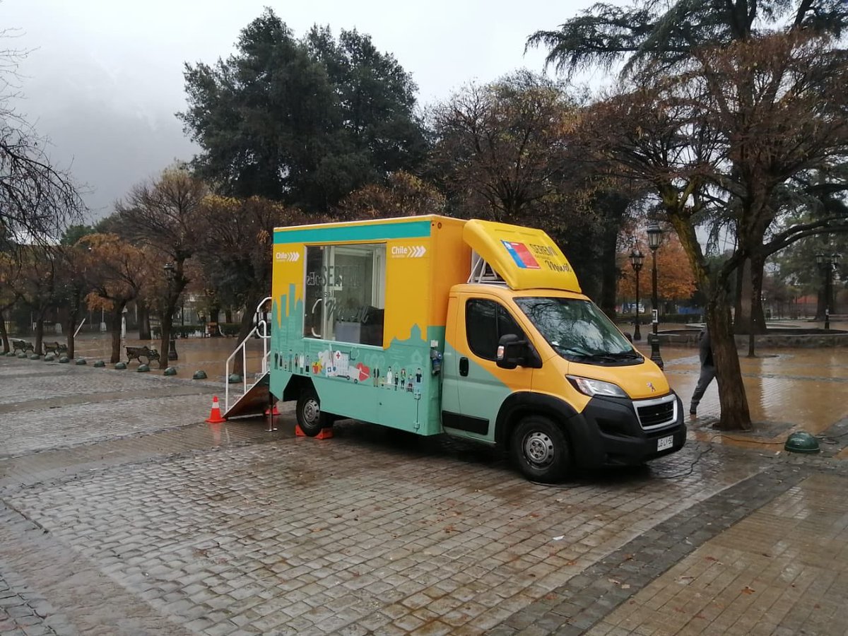 MuniSJdeMaipo's tweet photo. AHORA || En nuestra Plaza de Armas el #MovilCompin hasta las 13:00 hrs estará para ayudarte con la tramitación de tu licencia médica, aprobar o rechazar el período de reposo solicitado, entre otros!! No te olvides‼️ https://t.co/59V7Hv0u2B