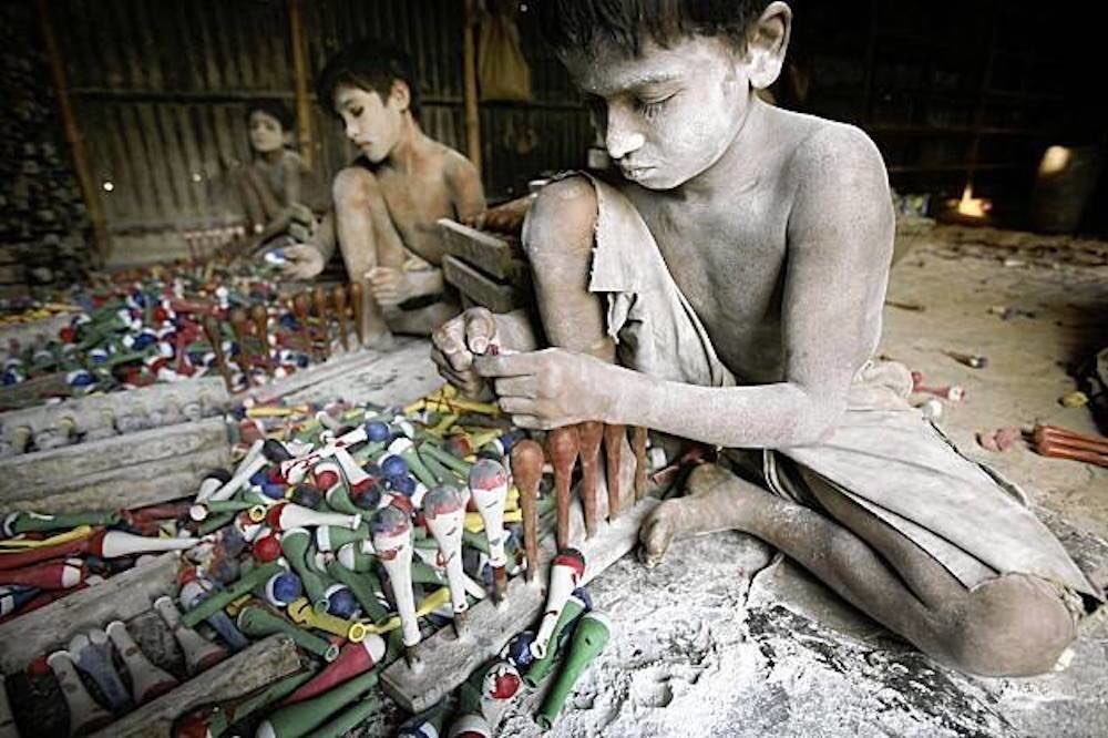 savithaj0428's tweet photo. Being educated, it becomes our responsibility to further be aware composed and focused on helping make every person understand that child is to be supported and supported ONLY.
#WorldChildLabourDay #worldchild #children #education #CountryHumans #ResponsibleTogether #rajinism https://t.co/GbM4n09jn8