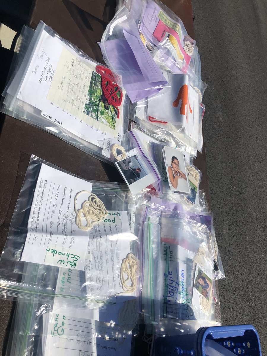 Seniors!!!!!! Today is the day— come pick up your awards, cap, gown, and gifts <a href="/mineolahs/">Mineola High School</a>... ❤️❤️2️⃣0️⃣2️⃣0️⃣❤️❤️