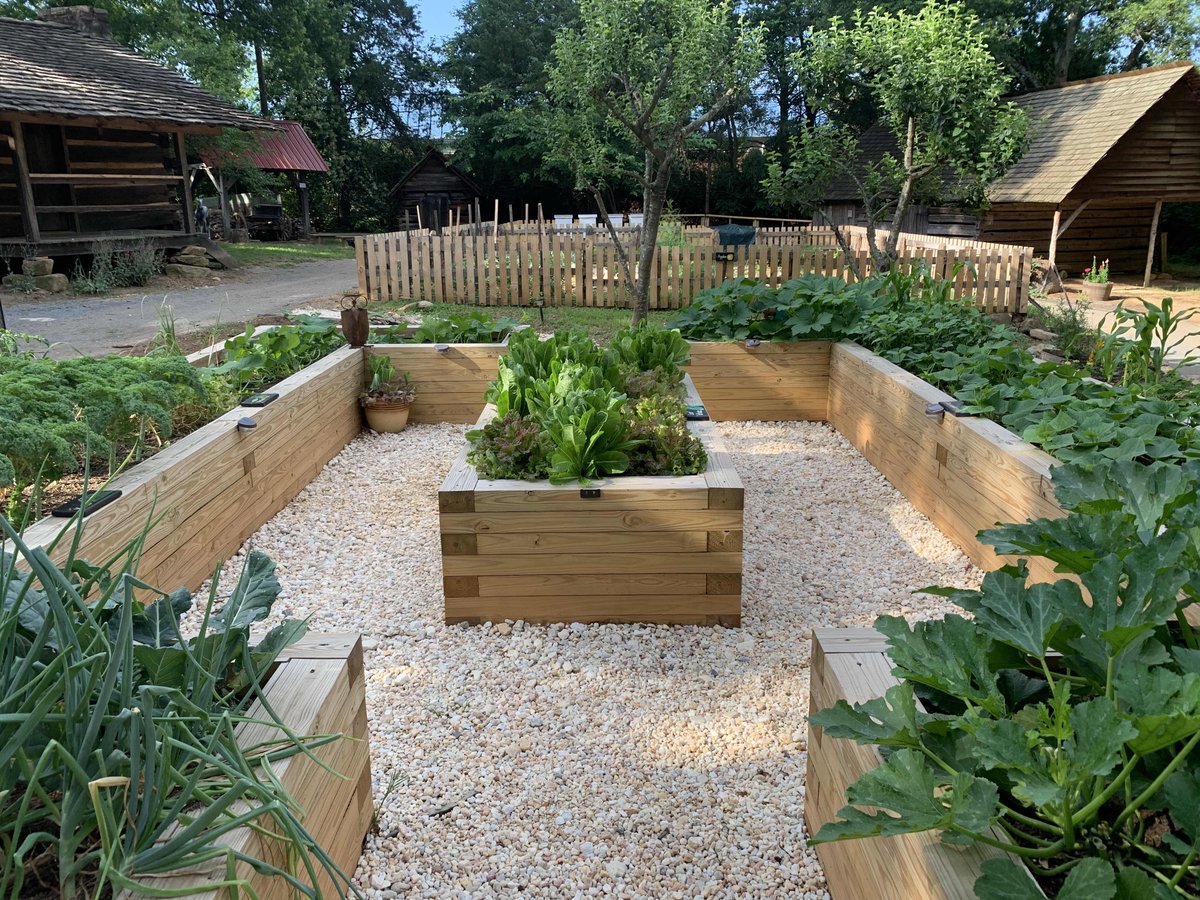 The_Schiele's tweet photo. Itβs a beautiful day to visit #TheFarm ! Be inspired by the lush garden & the entertaining farm animals. You might even see the elusive βFarm Catβ!
Outdoor exhibits open from 10 AM - 4 PM. Programs at 10:30 AM & 2:30 PM.
#GastonCountyFarmBureau #SchieleMuseum https://t.co/q9zSXOPjs5
