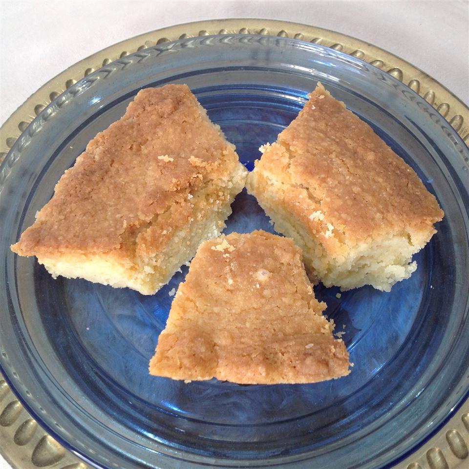 🍪 of the day | Aunty Laura's Shortbread
Recipe▪allrecipes.com/recipe/10540/
 This is my aunt's shortbread recipe. It sticks to your teeth and tastes GREAT with milk.
#cookieoftheday #cookies #recipes #baking