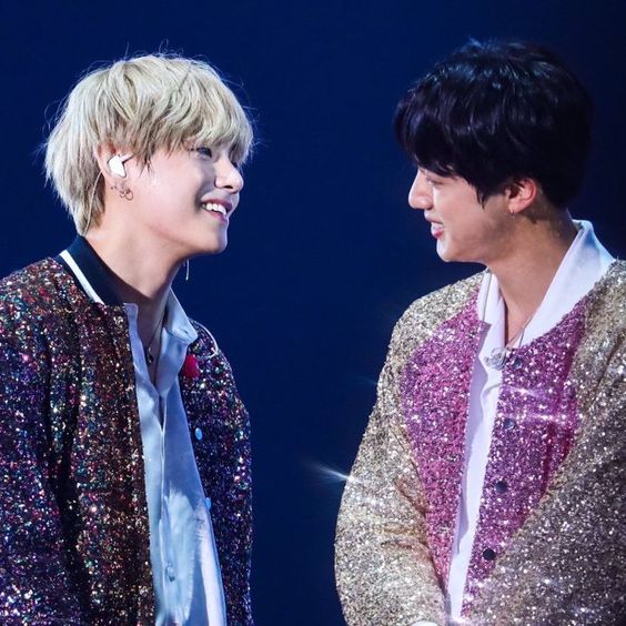BTS looking at each other with love and adoration; a heartwarming thread for their 7th anniversary
