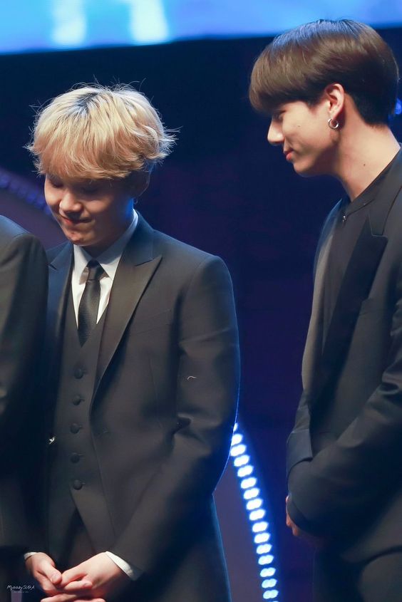 BTS looking at each other with love and adoration; a heartwarming thread for their 7th anniversary