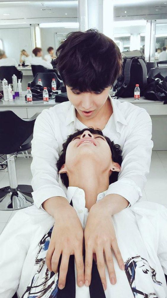 BTS looking at each other with love and adoration; a heartwarming thread for their 7th anniversary