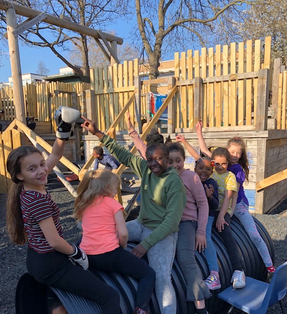 "I know [adventure playgrounds] are a lifeline.... With a combination of good cleaning and good supervision I'm sure we can reopen them for the summer holidays." Hopeful talk from <a href="/SadiqKhan/">Sadiq Khan</a> <a href="/MayorofLondon/">Mayor of London, Sadiq Khan</a> 
youtu.be/_ozG_FvtVos