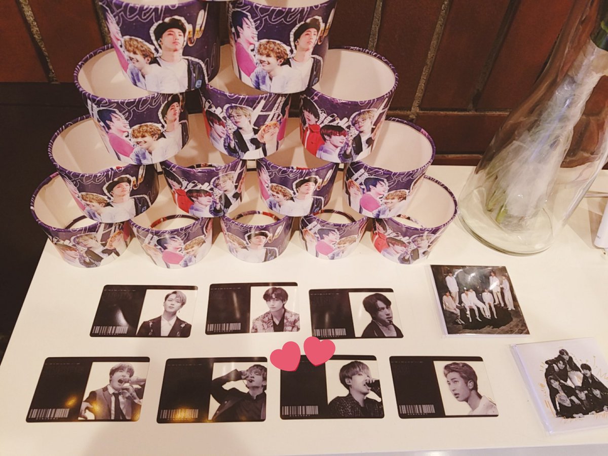 09sugar93's tweet photo. 大好きなchoactさんでの7周年のイベントに参加させてもらいました💜
素敵な空間で幸せでした♡
ありがとうございました♡♡

@maisondesuga_jp 님♡
@SOLID_RM_JP 님♡
@savemeth_jp 님♡
@CHULIP_JP 님♡
@GOLDENBABY_JP 님♡

@choact1 님♡

#PURPLE_ETERNAL 
#HAPPYBTSDAY
#choact200613 https://t.co/dqbuQaUWvk