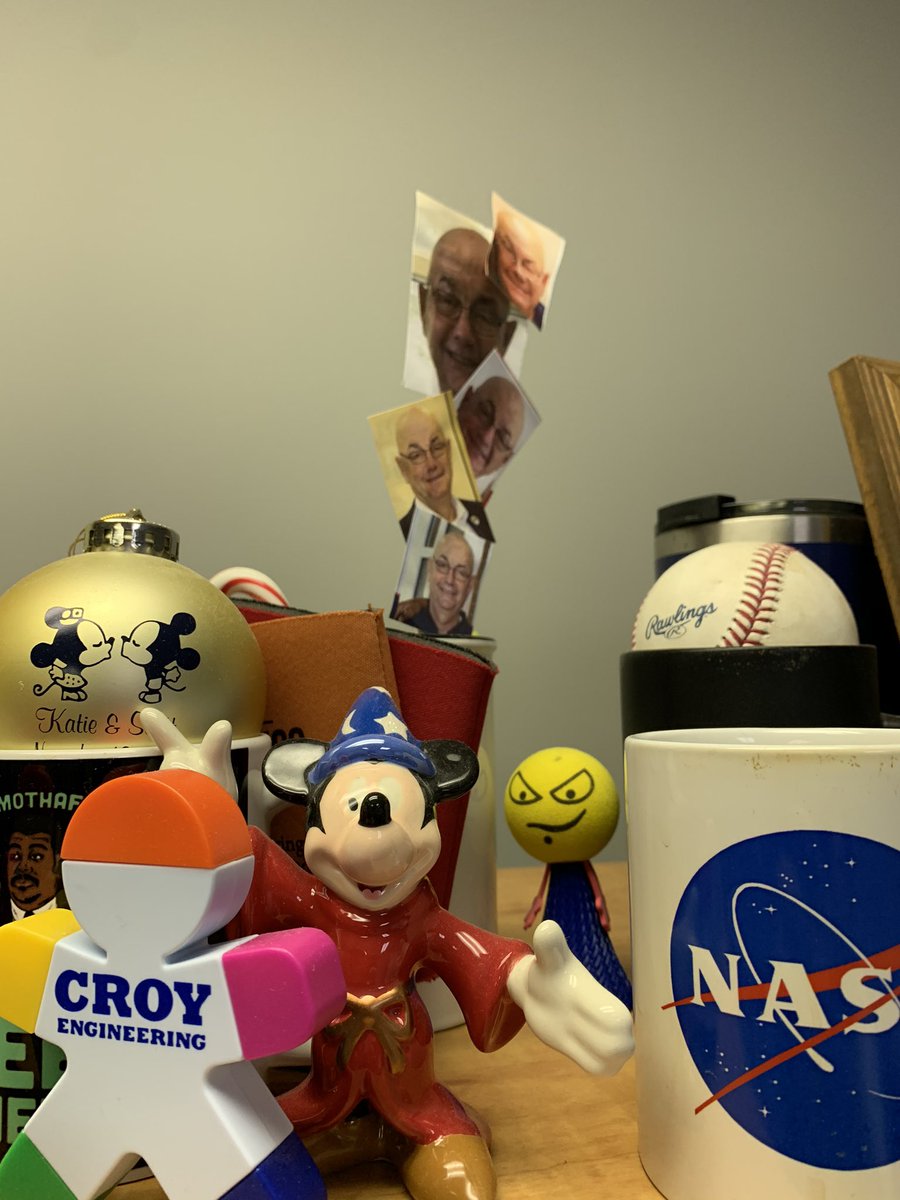 wade_eddie's tweet photo. Questioning my employees office decor choices. @SpookSpivey https://t.co/LA22ojQvuC