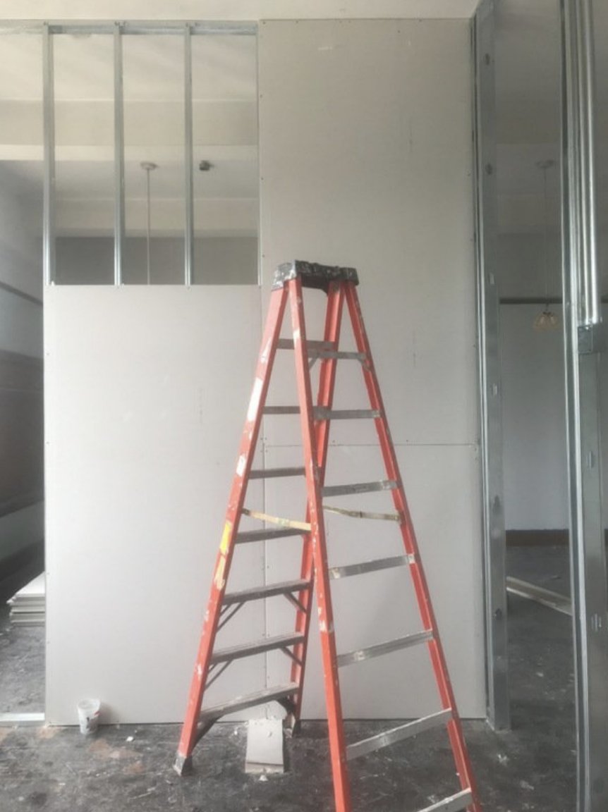 JesuitPrep's tweet photo. Interior updates of the week: framing, sheetrocking, and spackling our classroom walls!

#BJPsNewHome #BJP #Brooklyn #JesuitSchool #HonoringThePromise #MiddleSchool https://t.co/kgSwJz6Fj0