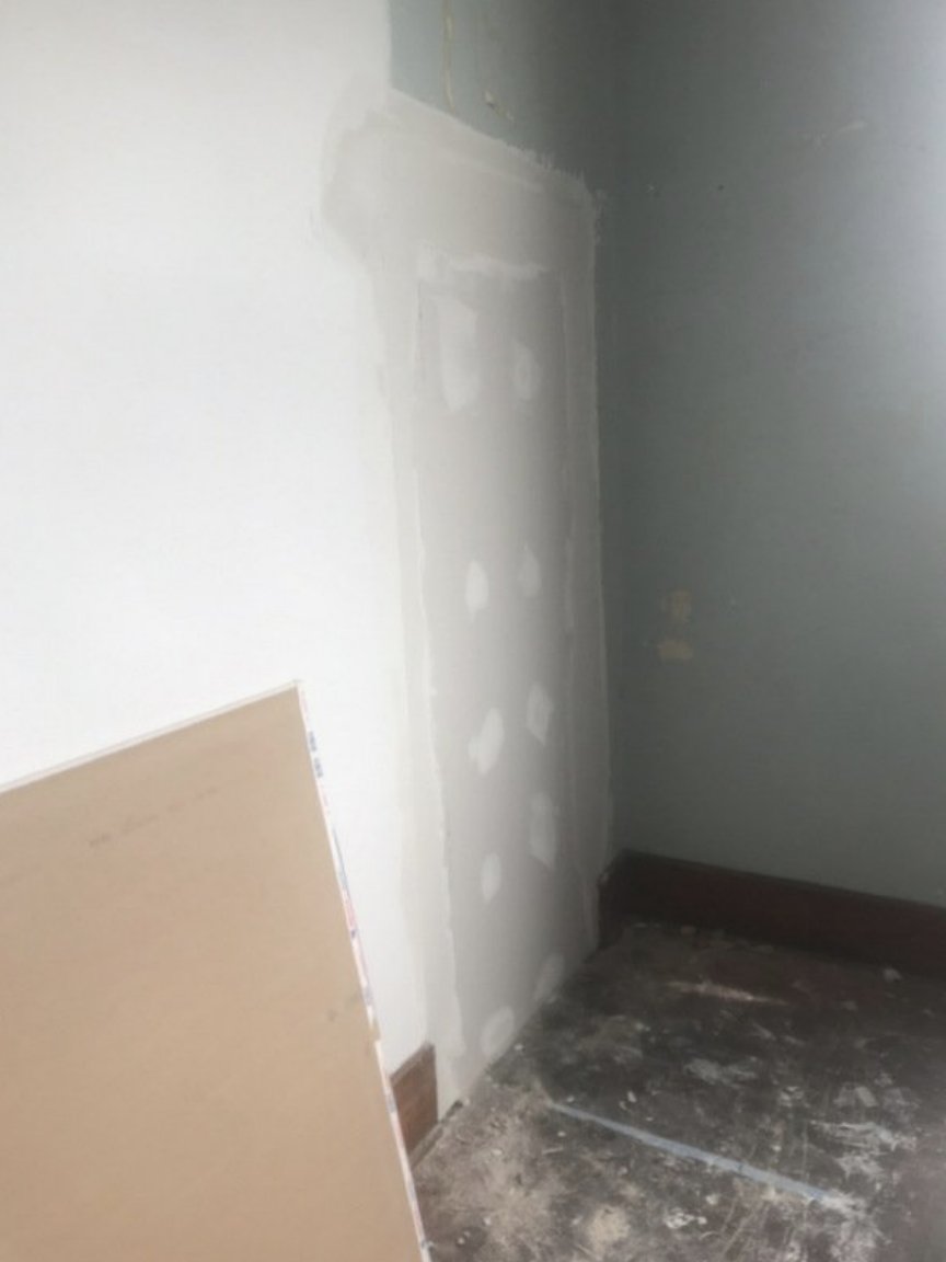 JesuitPrep's tweet photo. Interior updates of the week: framing, sheetrocking, and spackling our classroom walls!

#BJPsNewHome #BJP #Brooklyn #JesuitSchool #HonoringThePromise #MiddleSchool https://t.co/kgSwJz6Fj0