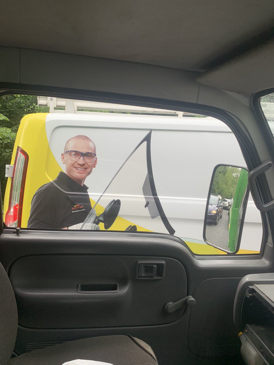 care_tree's tweet photo. Ever get that feeling your being watched? #autoglass #beingwatched #danbank #stockport https://t.co/YUBQ1WEViG
